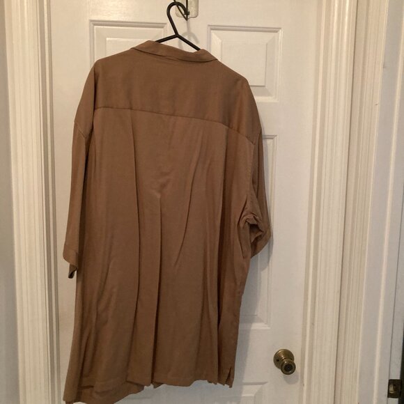 Sobrino Men's Short Sleeve Embroidered Guayabera Shirt - Light Brown - Size 4XLT - Picture 2 of 3